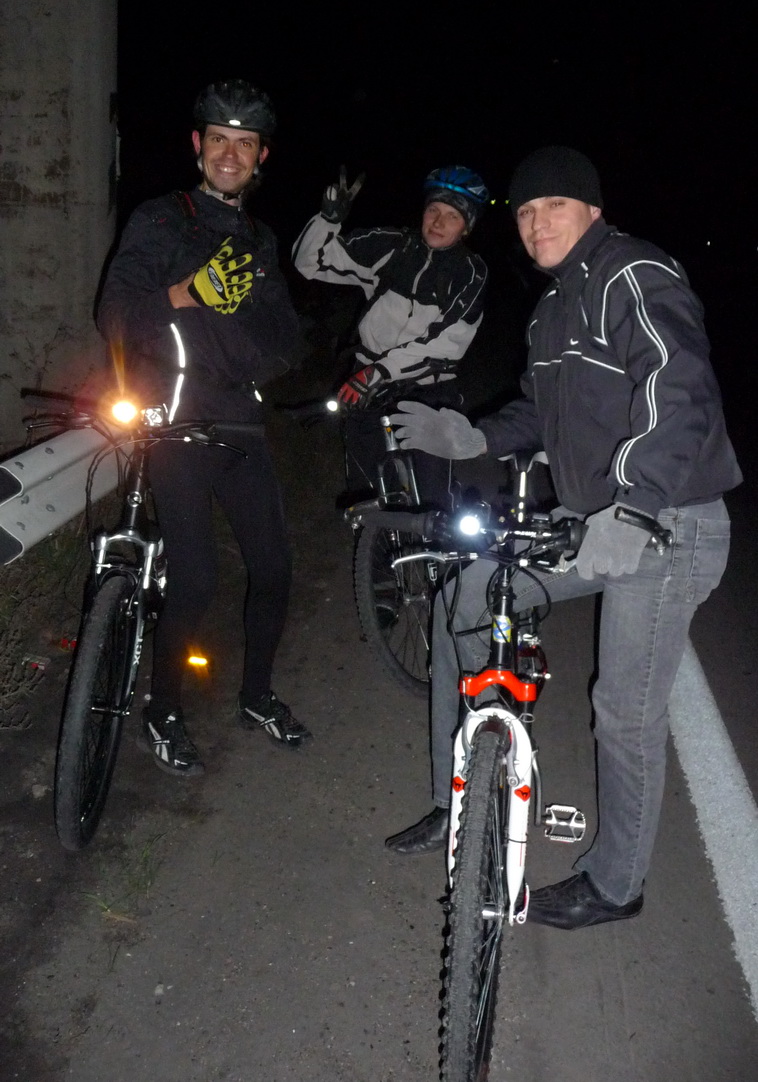 2008-11-12 22-04-25_0020_r.jpg